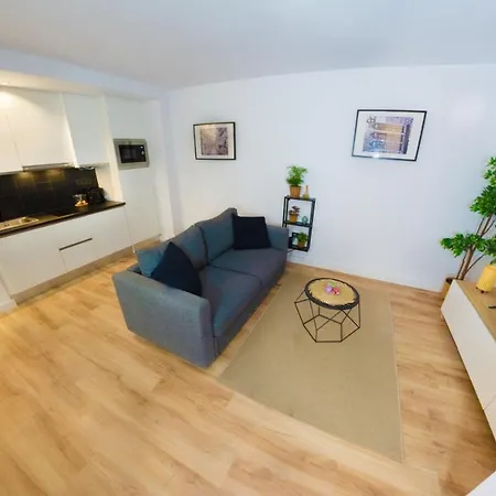Apartment Modern Haven For Urban Explorers By Rems *